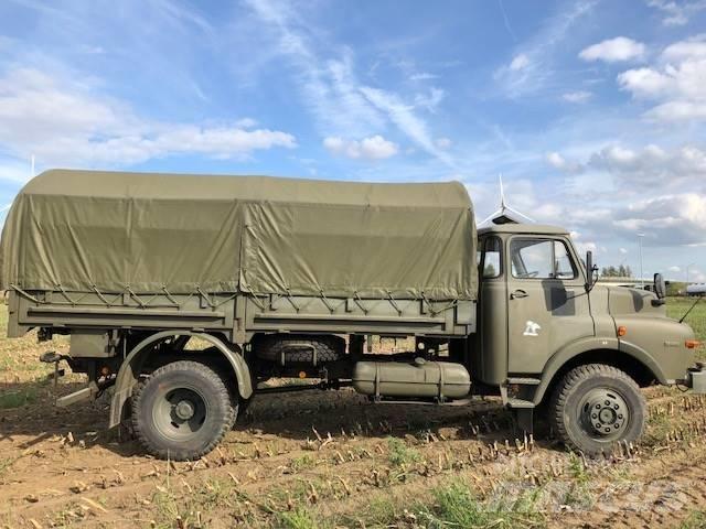 MAN 11-136 4T 4x4 Skriňová nadstavba