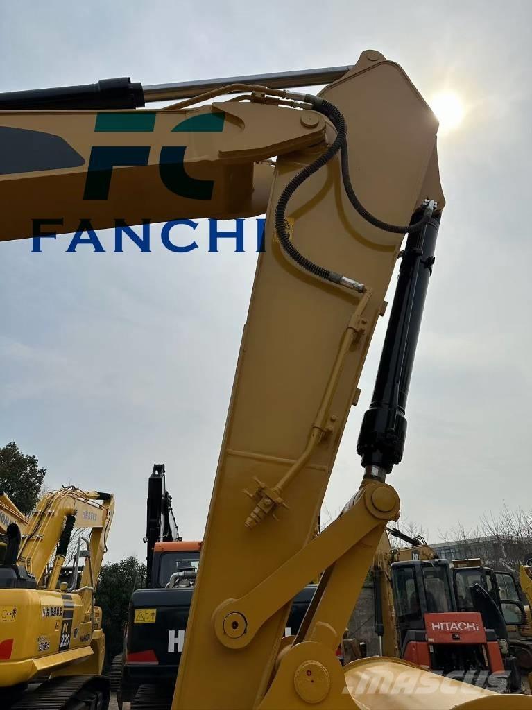 CAT 325 D Pásové rýpadlá