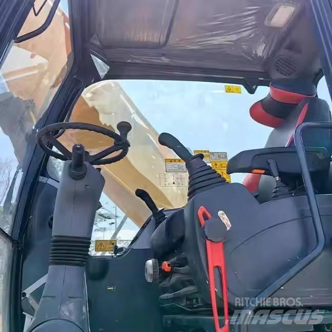 Hyundai 210WVS Kolesové rýpadlá