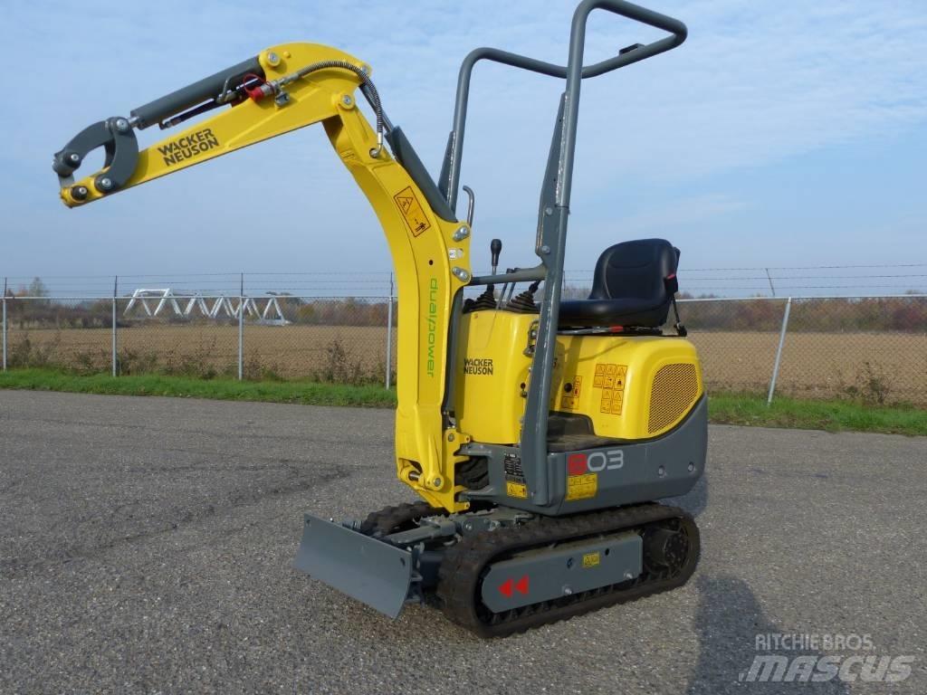 Wacker Neuson 803 Mini rýpadlá < 7t