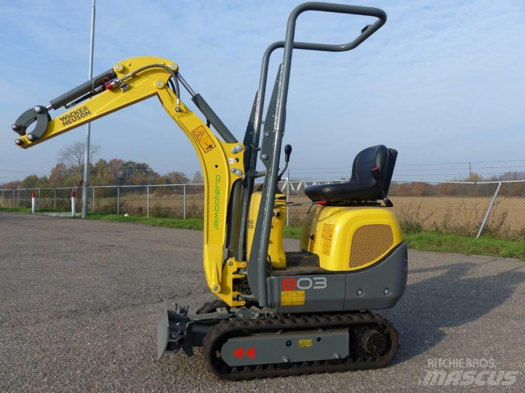 Wacker Neuson 803 Mini rýpadlá < 7t