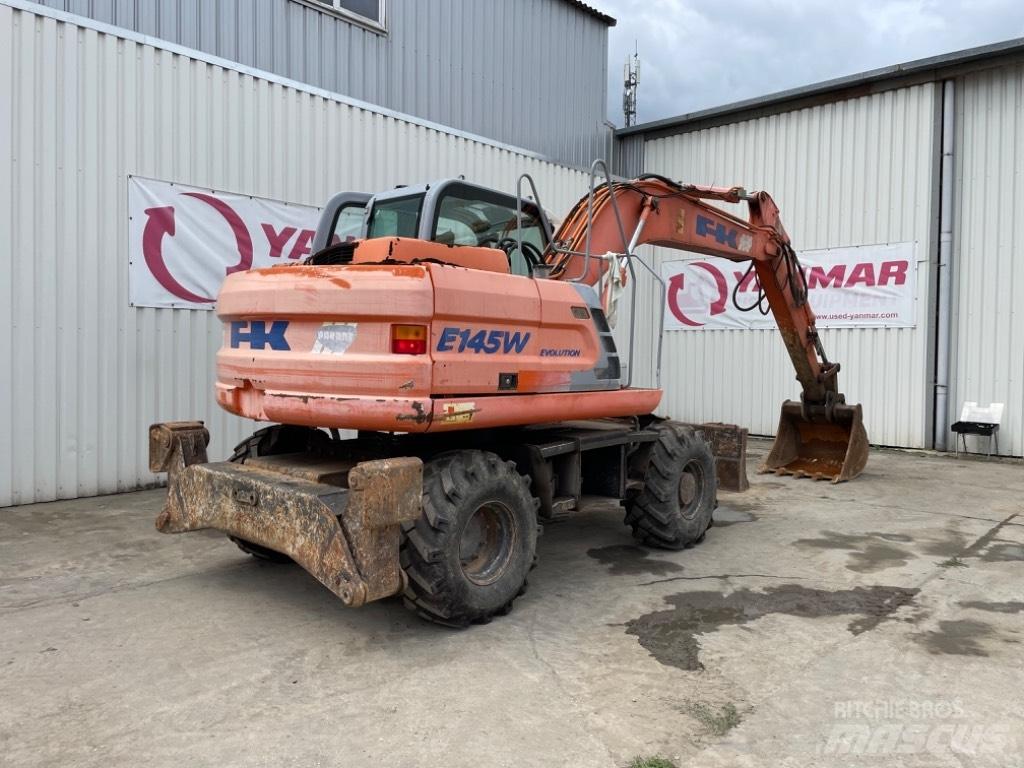 Kobelco E145W Kolesové rýpadlá
