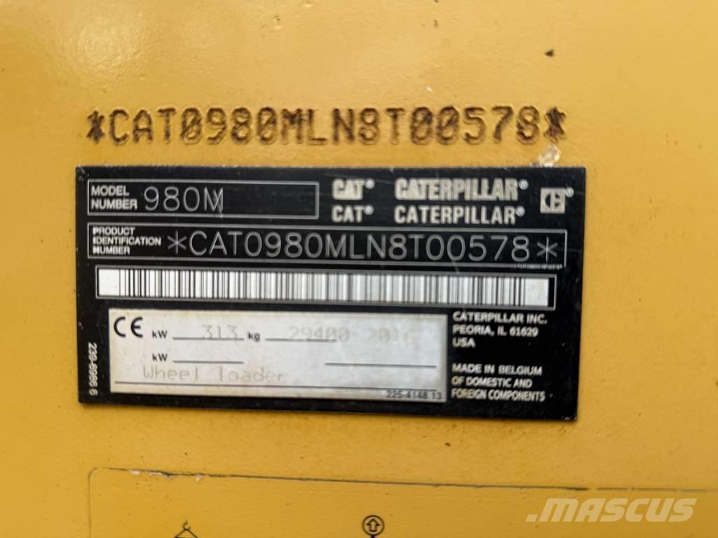 CAT 980M shovel + Bak Kolesové nakladače