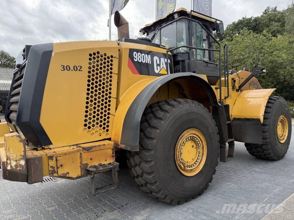 CAT 980M shovel + Bak Kolesové nakladače