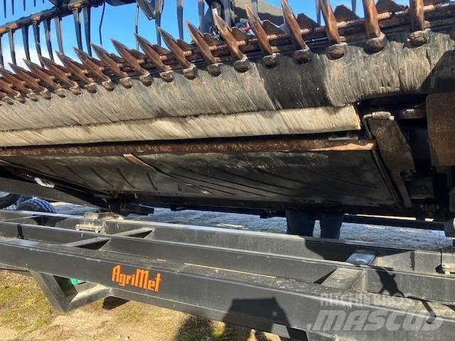 MacDon FD135 Kombajnove hlavice