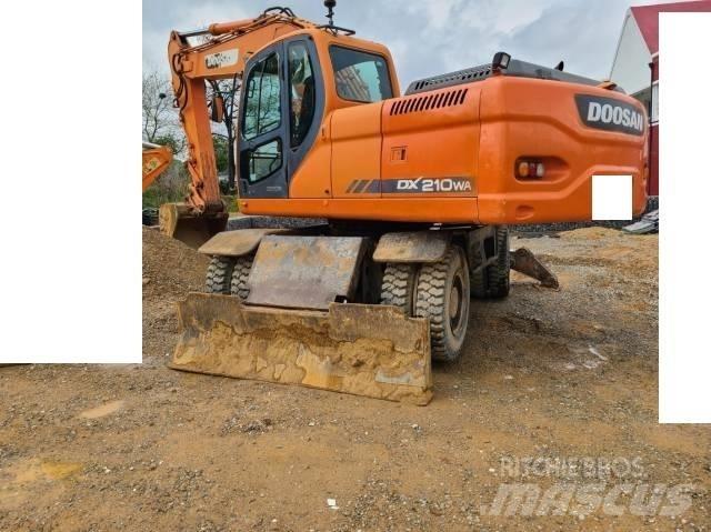 Doosan DX 210 W Kolesové rýpadlá