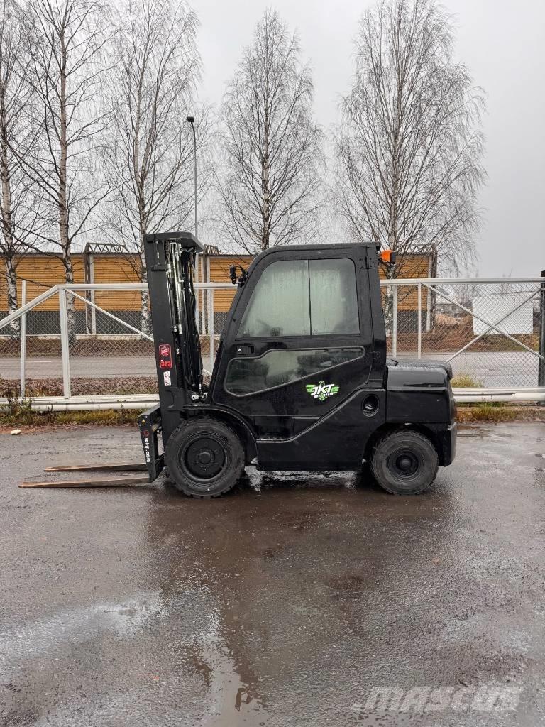 Toyota 02-8 FDF 30 Dieselové vozíky