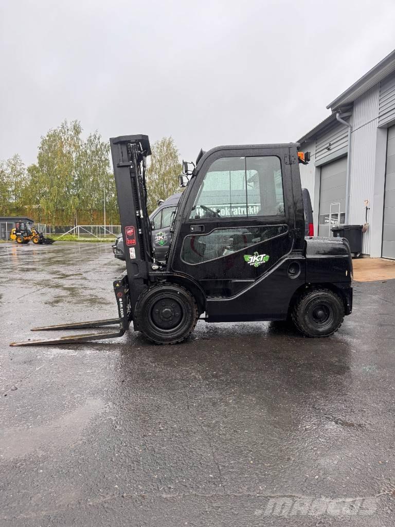 Toyota 02-8 FDF 30 Dieselové vozíky