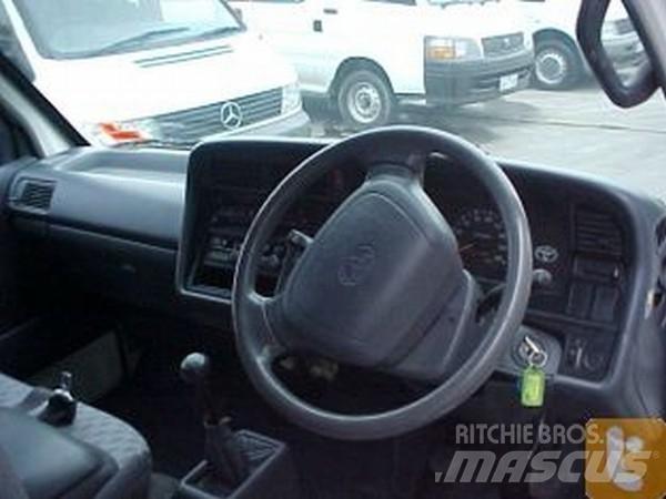 Toyota HIACE RZH103R Dodávky