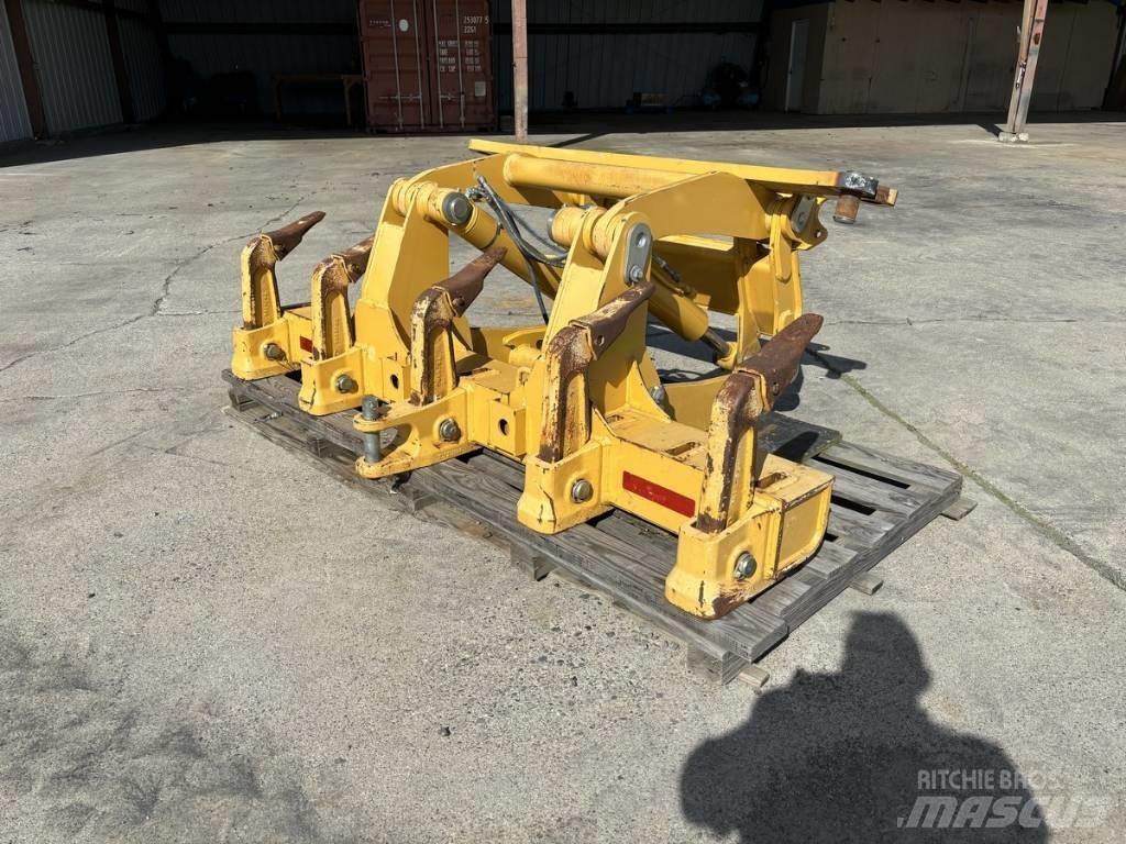 DEERE 770G Ďalšie komponenty