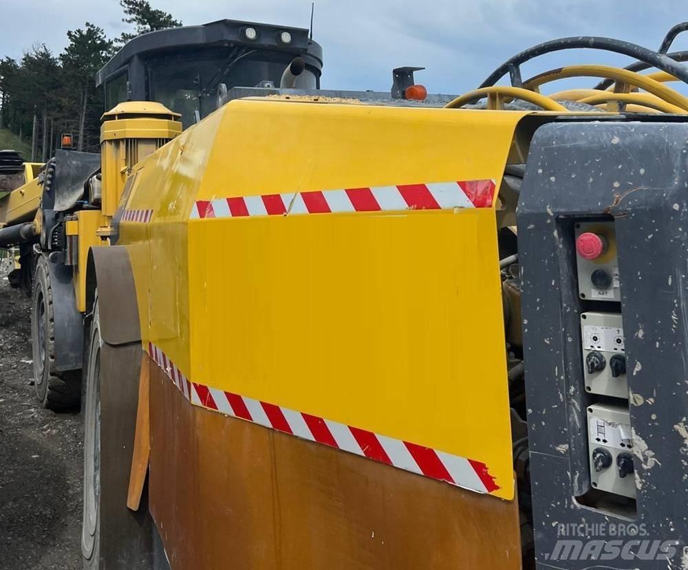 Epiroc E2C Tunelové a podzemné banské vŕtačky