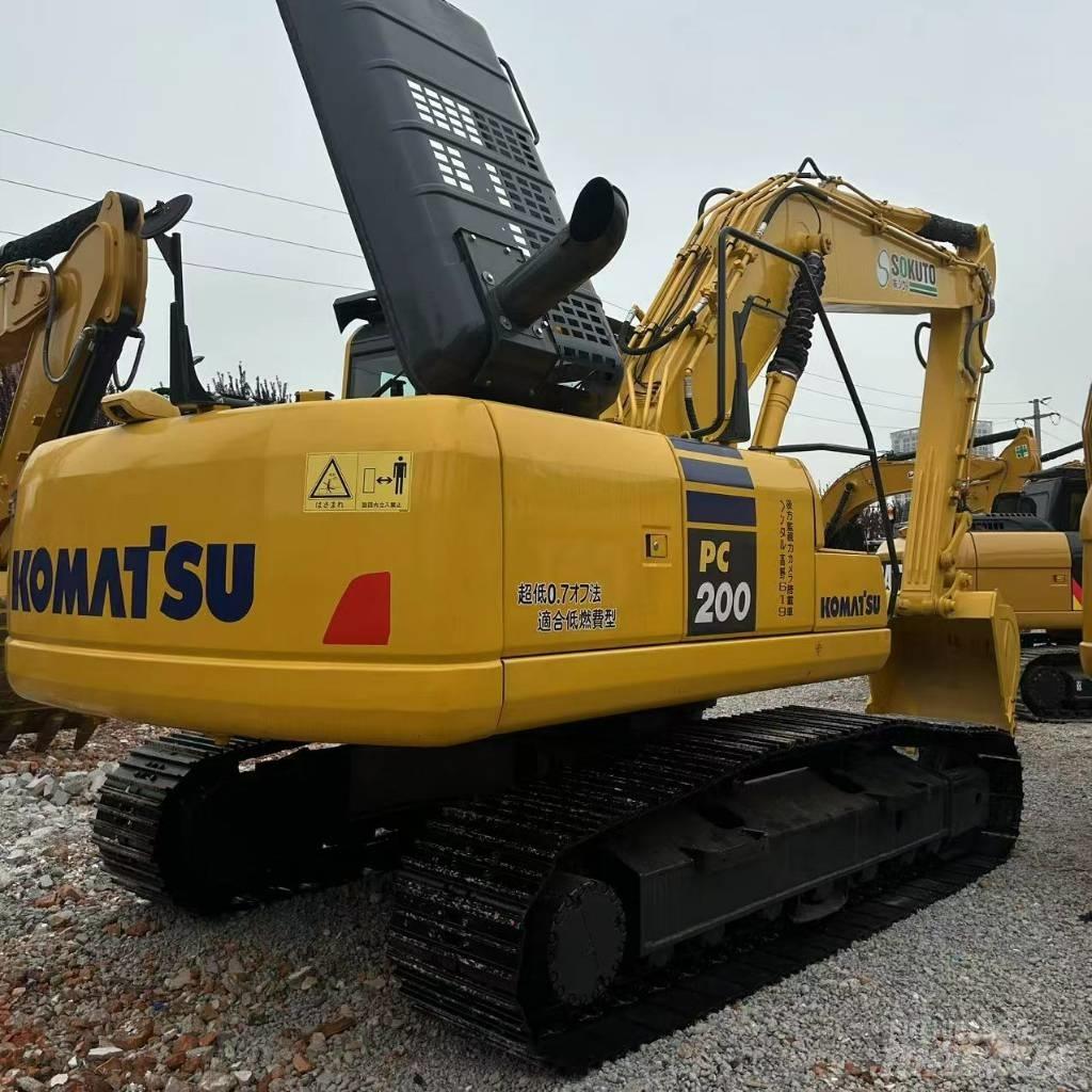 Komatsu 200-8 Pásové rýpadlá