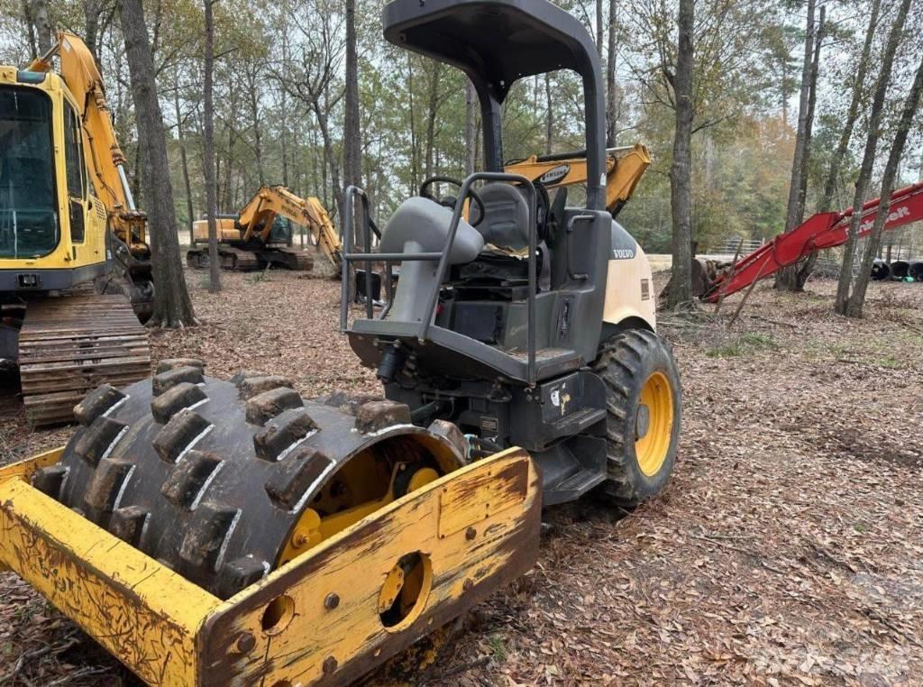 Volvo SD 45 Ťahačové valce