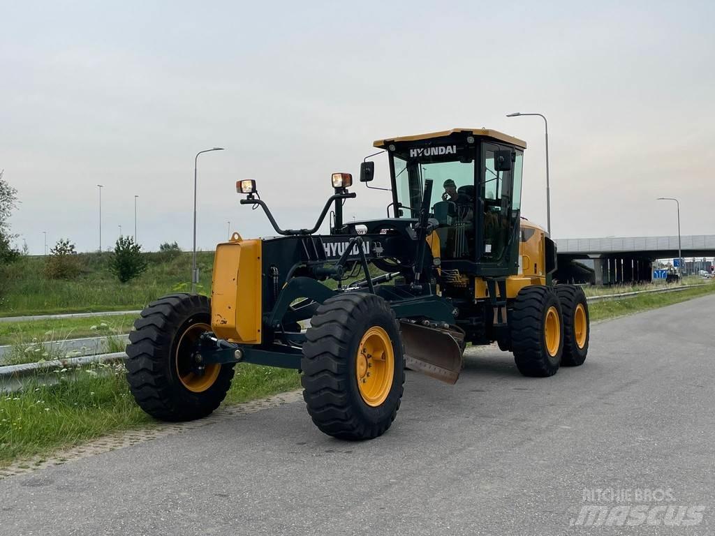 Hyundai HG130 Grejdery