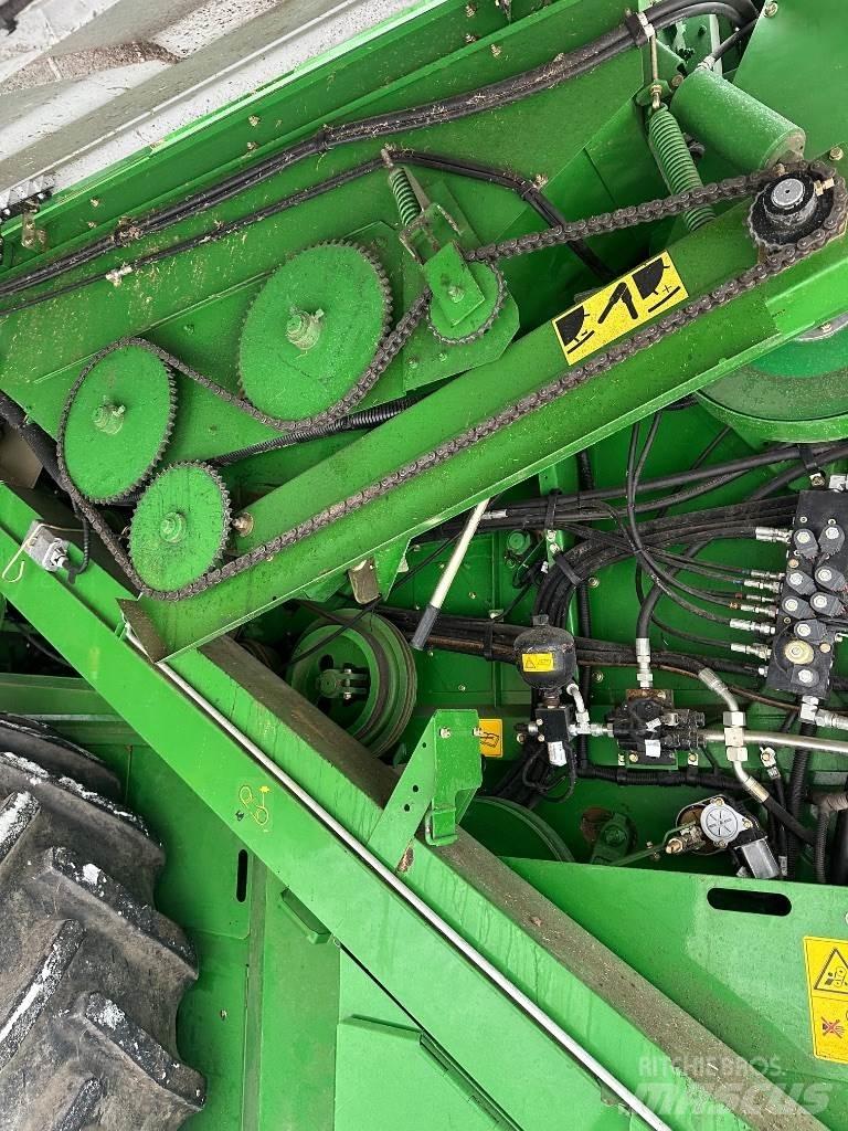 John Deere T550 Kombinované zberacie stroje