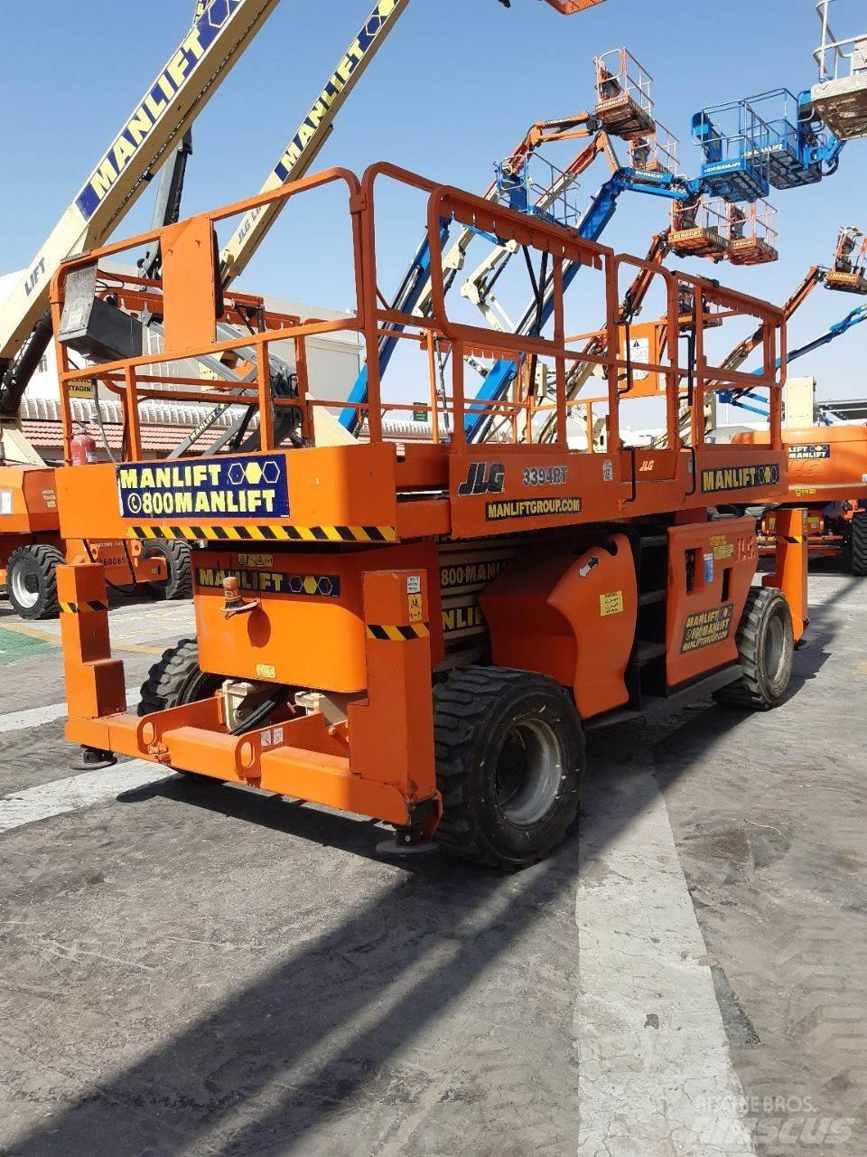 JLG 3394RT Nožnicové zdvíhacie plošiny