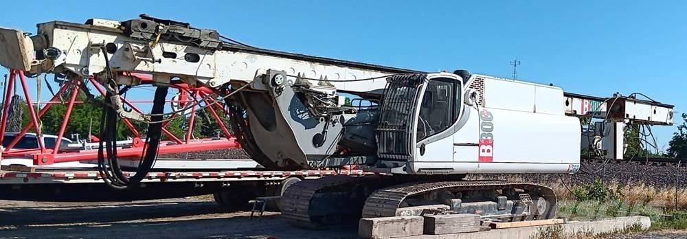 Casagrande B300XP Pilierovej žeriav