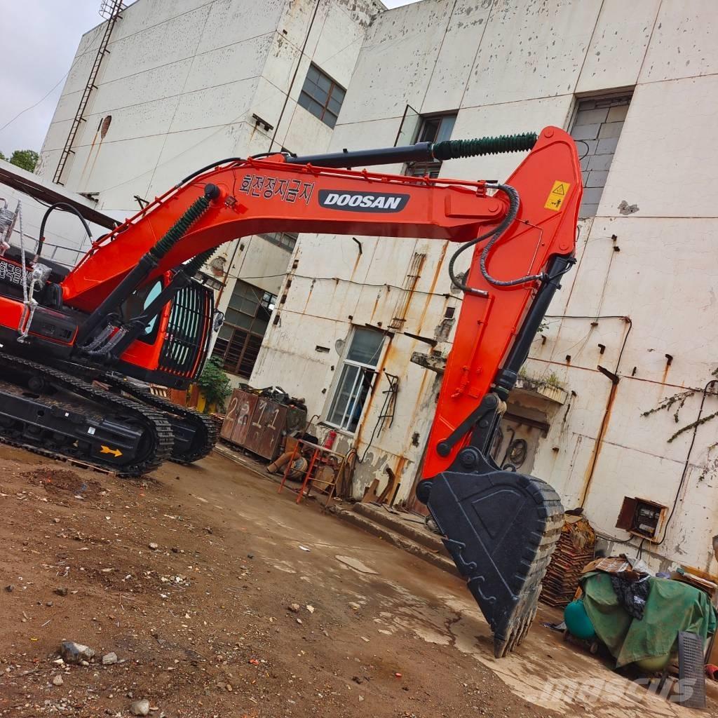 Doosan DX 340 LC Pásové rýpadlá