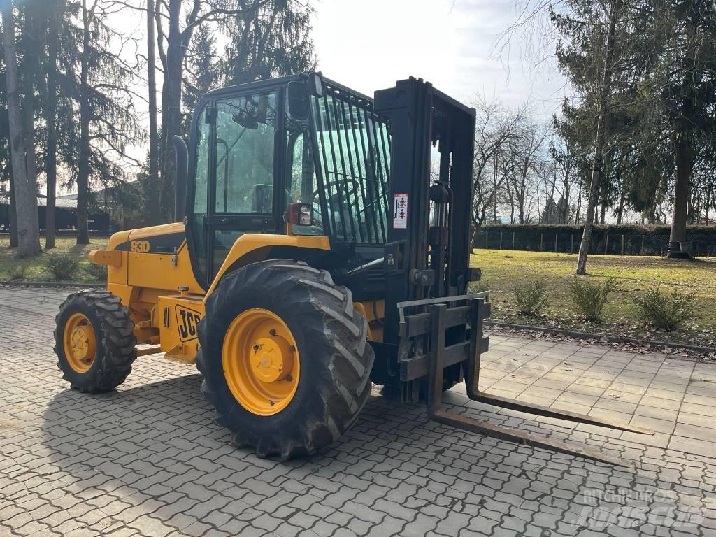JCB 930 Terénne vysokozdvižné vozíky