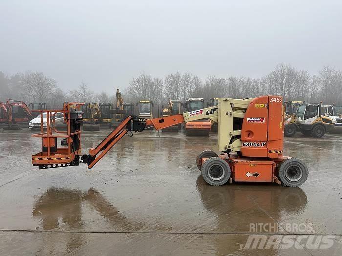 JLG E300AJP Ďalšie zdvíhacie zariadenia a plošiny