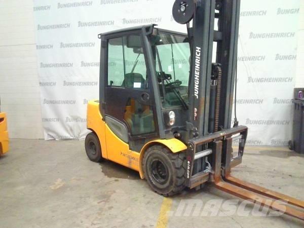 Jungheinrich DFG 430 Dieselové vozíky