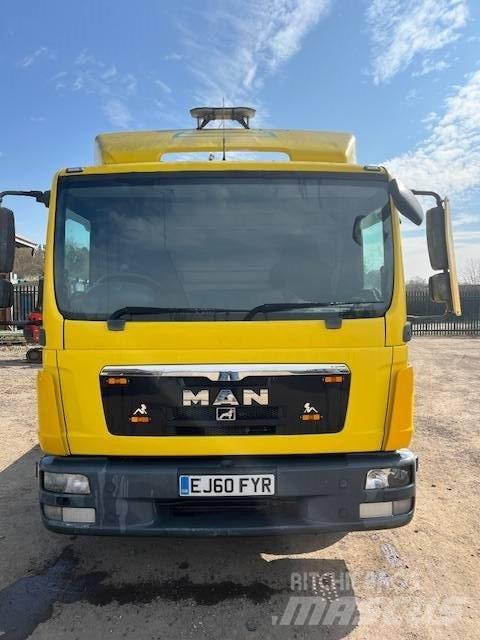 MAN 7.150 Valník s navijakom