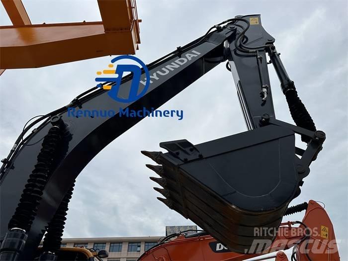 Hyundai R220-9S Pásové rýpadlá