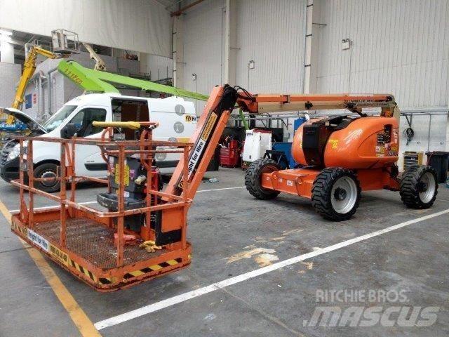 JLG 600AJ Kĺbové plošiny