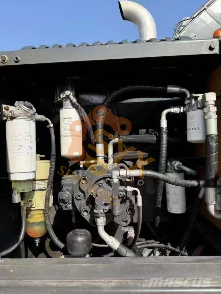 Volvo EC 240 D Pásové rýpadlá