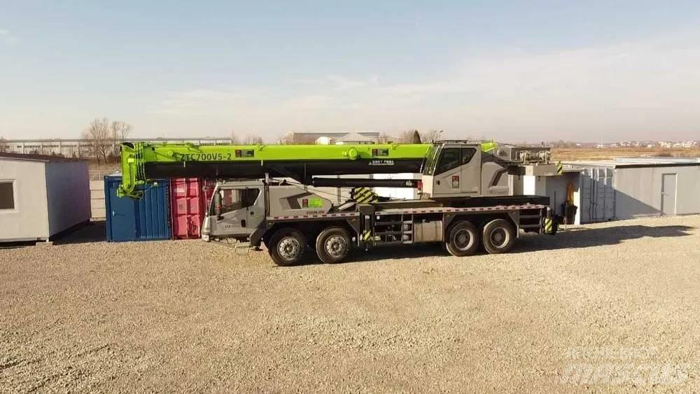 Zoomlion ZTC700V562 Pásové žeriavy