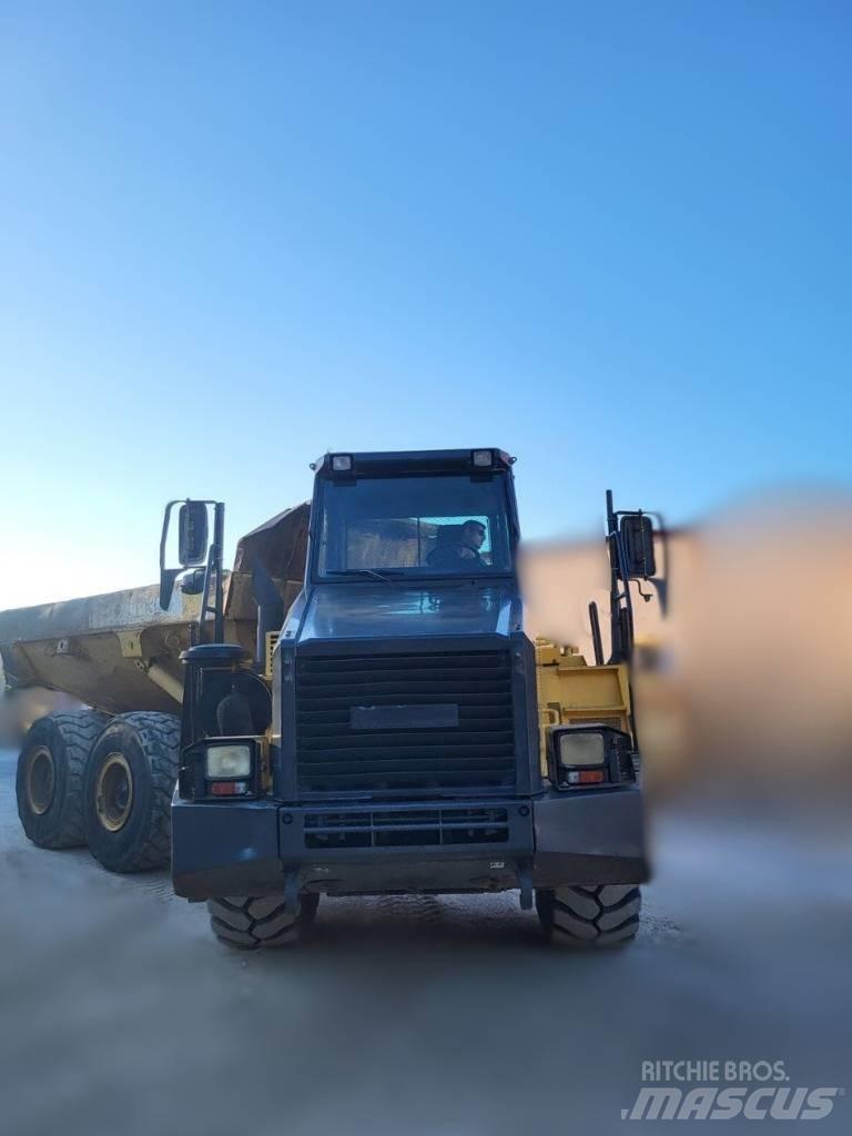 Komatsu HM 300 Kĺbové nákladné autá