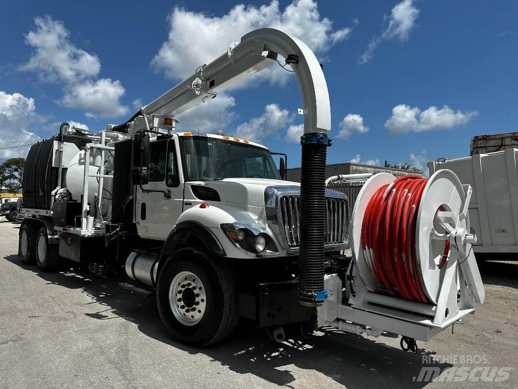 International 7500 Kombinované/Čerpacie cisterny