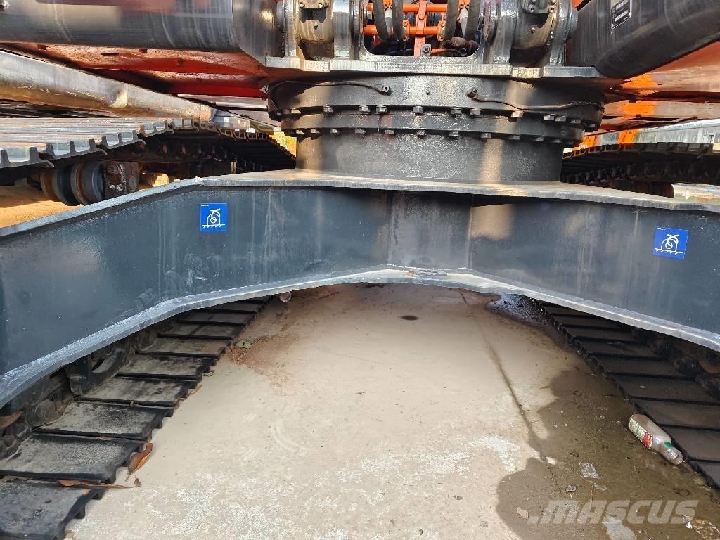 Doosan DX 225 LC-9C Pásové rýpadlá