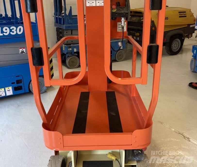 JLG 1230 ES Vertikálne stĺpové výťahy