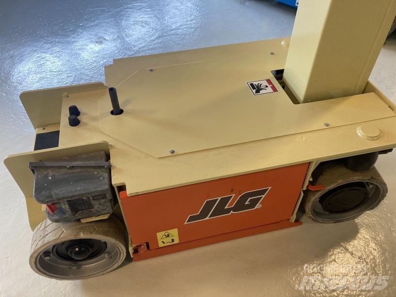 JLG 1230 ES Vertikálne stĺpové výťahy