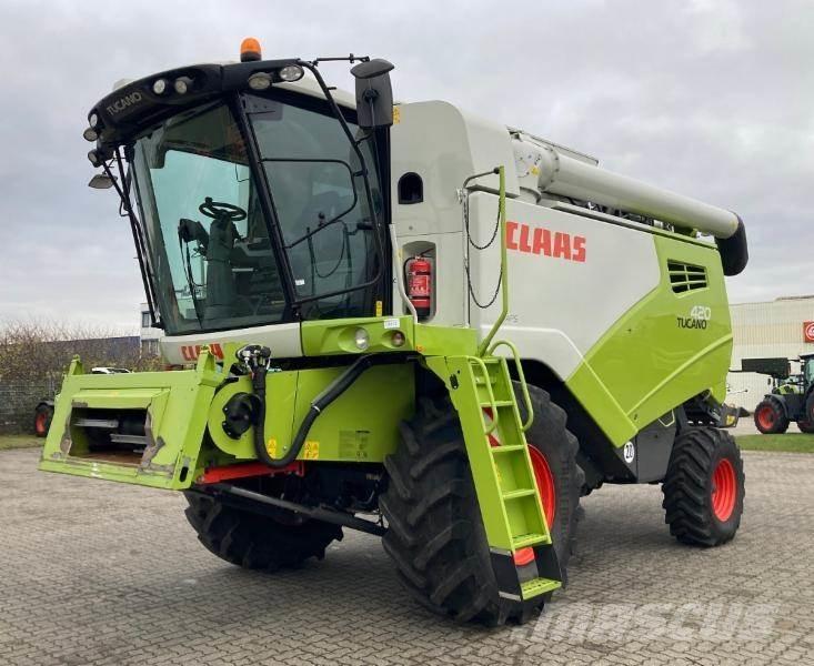 CLAAS TUCANO 420 Kombinované zberacie stroje
