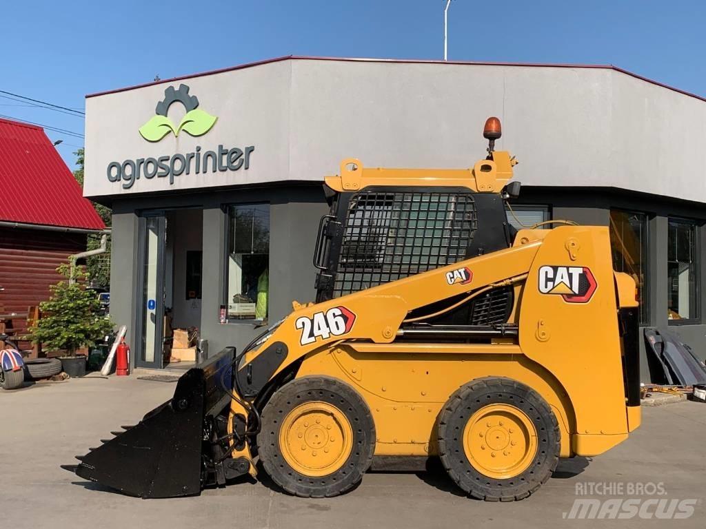 CAT 246 Šmykom riadené nakladače