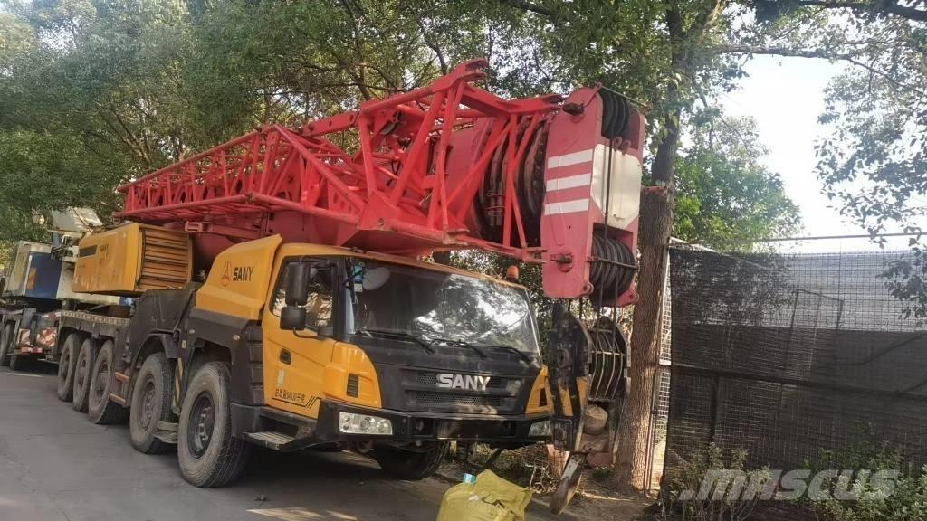 Sany STC 1000 S Univerzálne terénne žeriavy