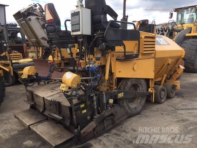 CAT AP 300 Finišéry