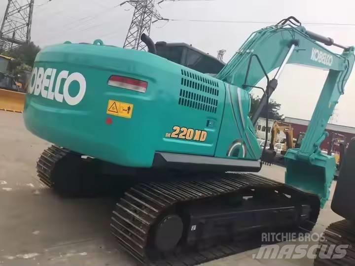 Kobelco SK220XD Pásové rýpadlá