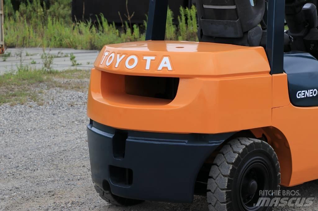 Toyota 7 FD 30 Dieselové vozíky