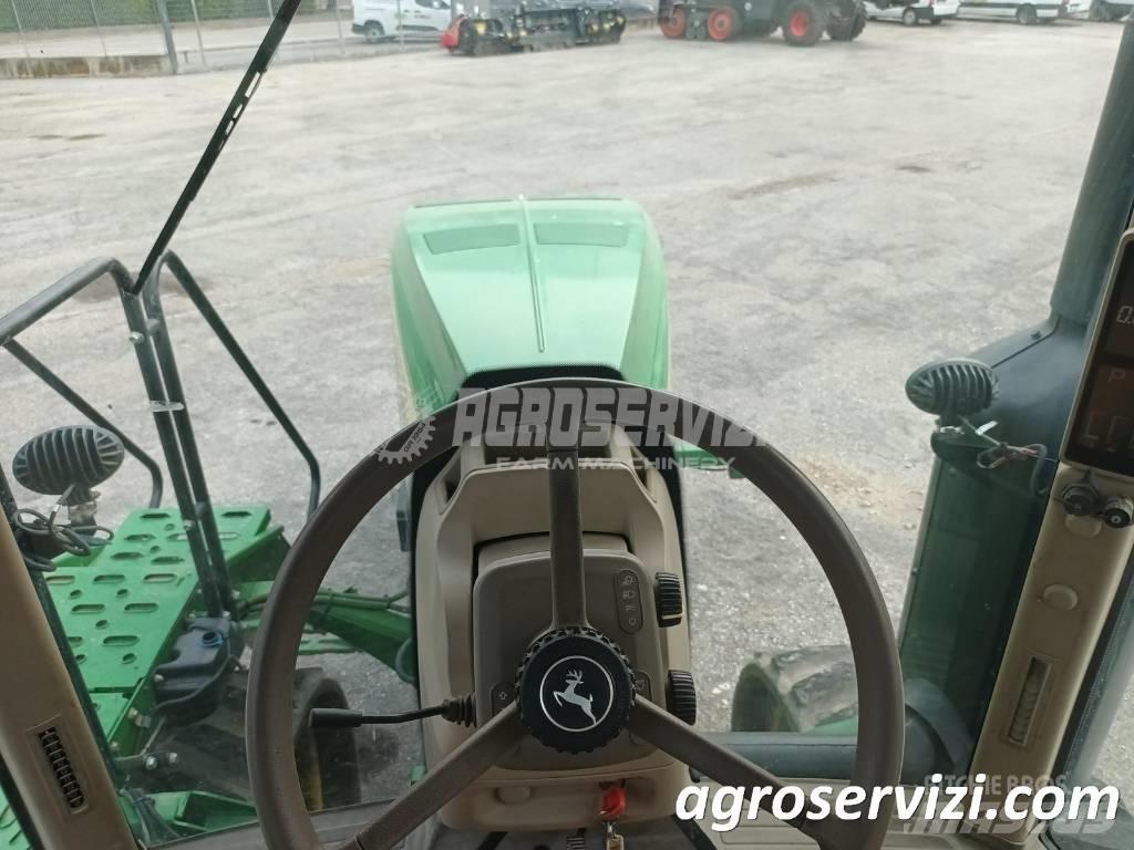 John Deere 8310 RT Traktory