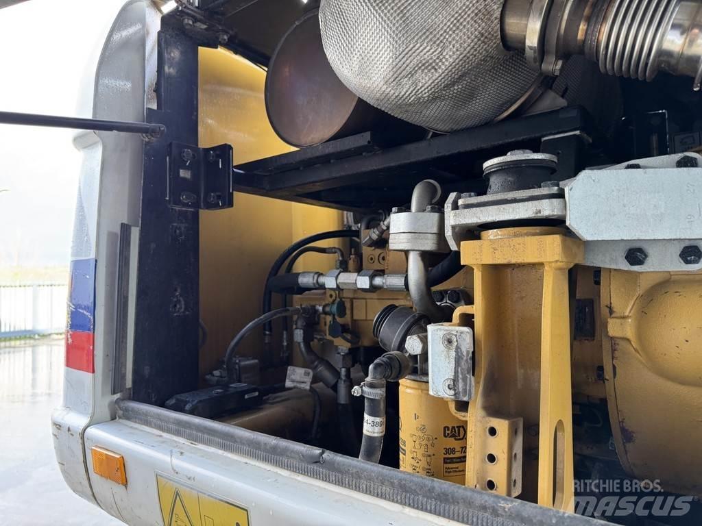 CAT M315D Kolesové rýpadlá