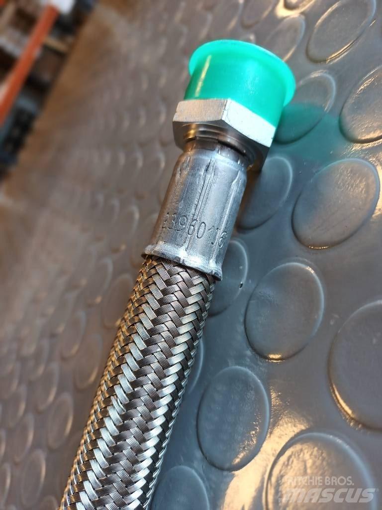 Volvo HOSE 23960136 Doprava – ostatné