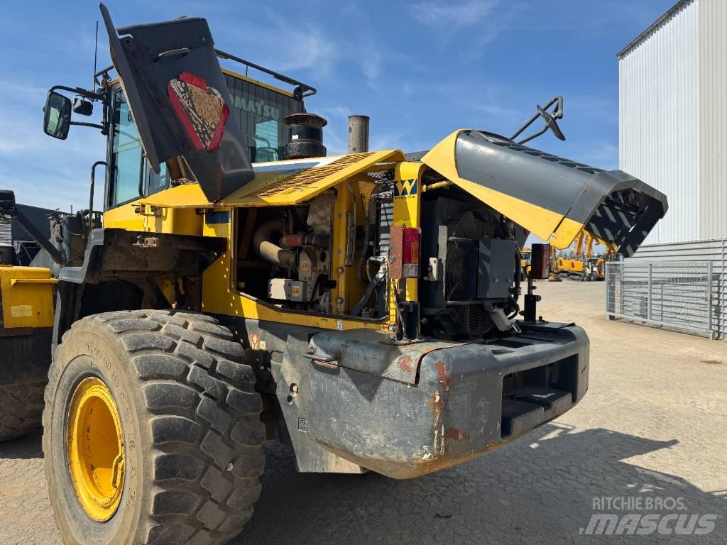 Komatsu WA320PZ-6 Kolesové nakladače