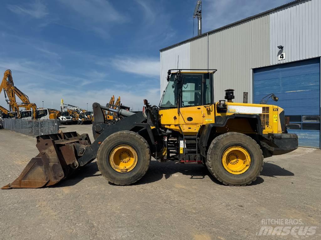 Komatsu WA320PZ-6 Kolesové nakladače