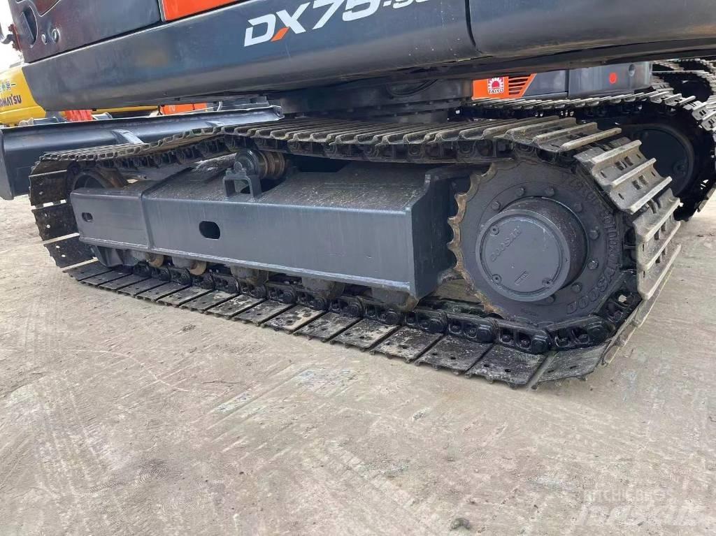 Doosan DX 75 Pásové rýpadlá