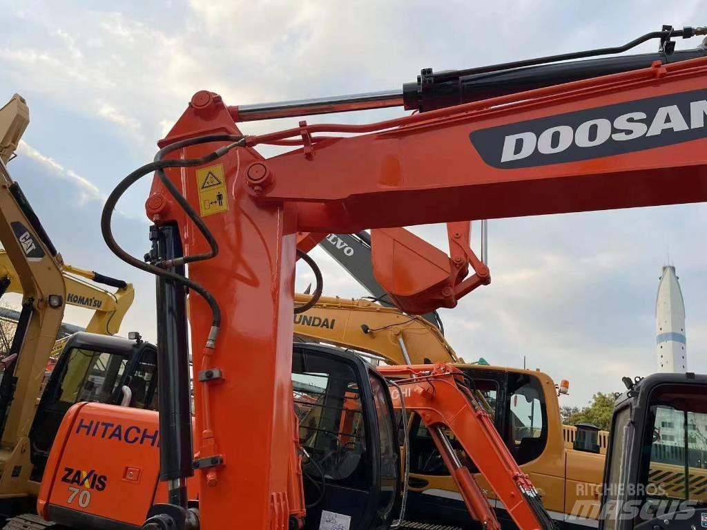 Doosan DX 75 Pásové rýpadlá