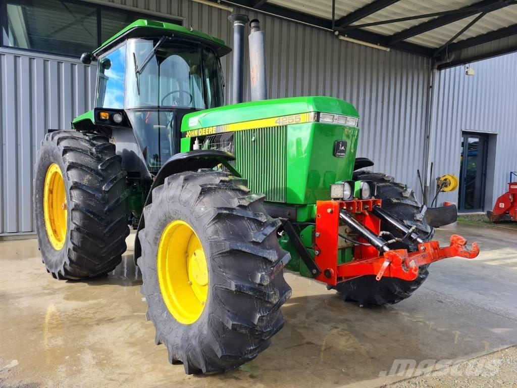 John Deere 4255 Traktory