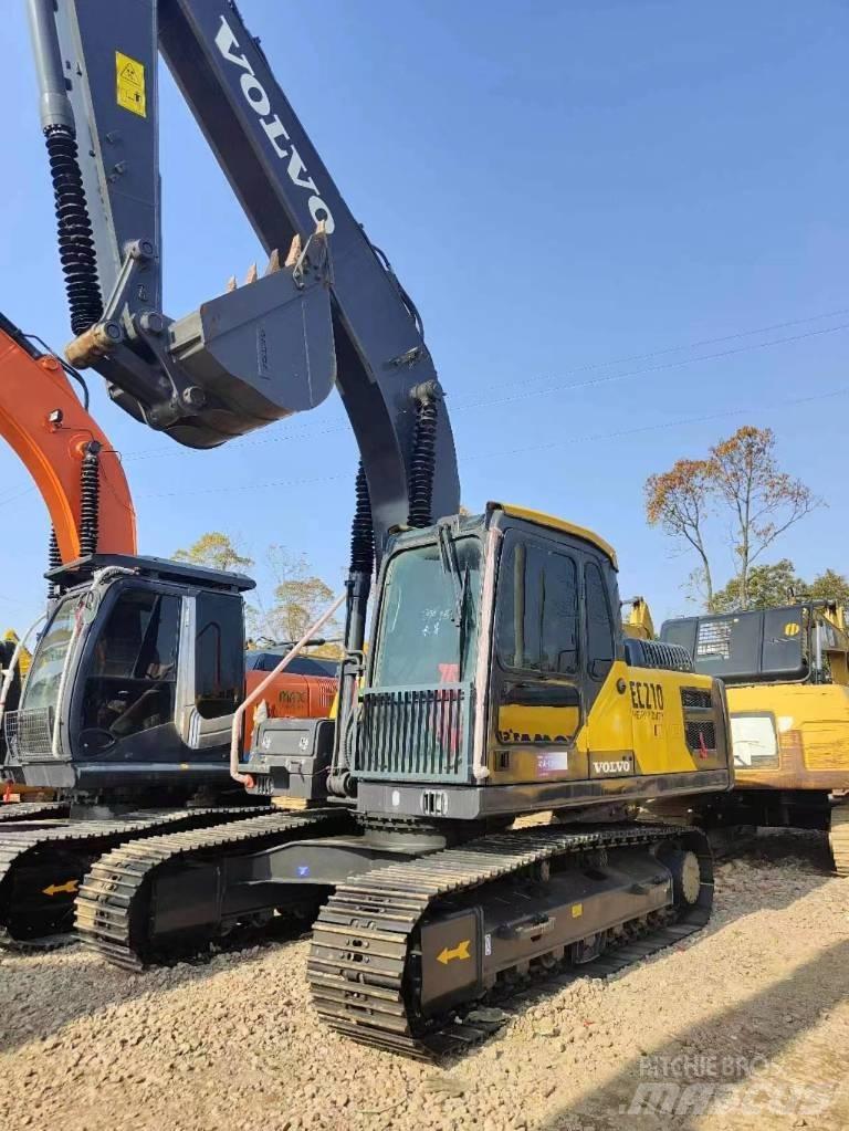 Volvo EC 210 Midi rýpadlá 7 t - 12 t
